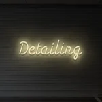 Neonowy napis Detailing