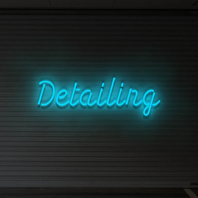 Neonowy napis Detailing