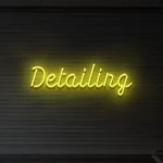Neonowy napis Detailing